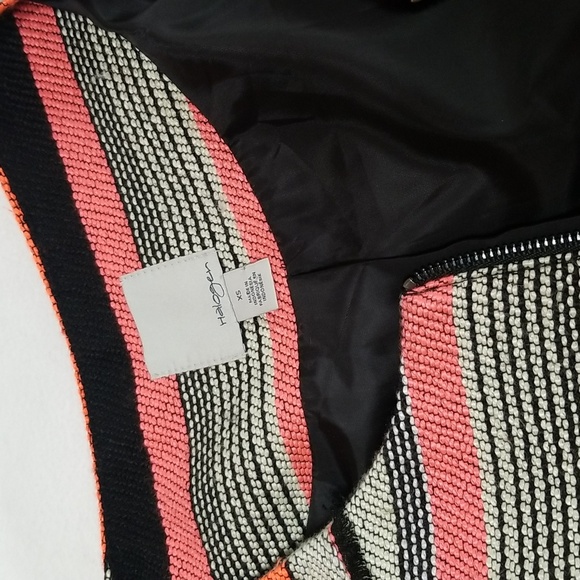 *LAST CHANCE ITEM!* Halogen Striped Zip-up Tweed Blazer w/ Fringe - Picture 2 of 7